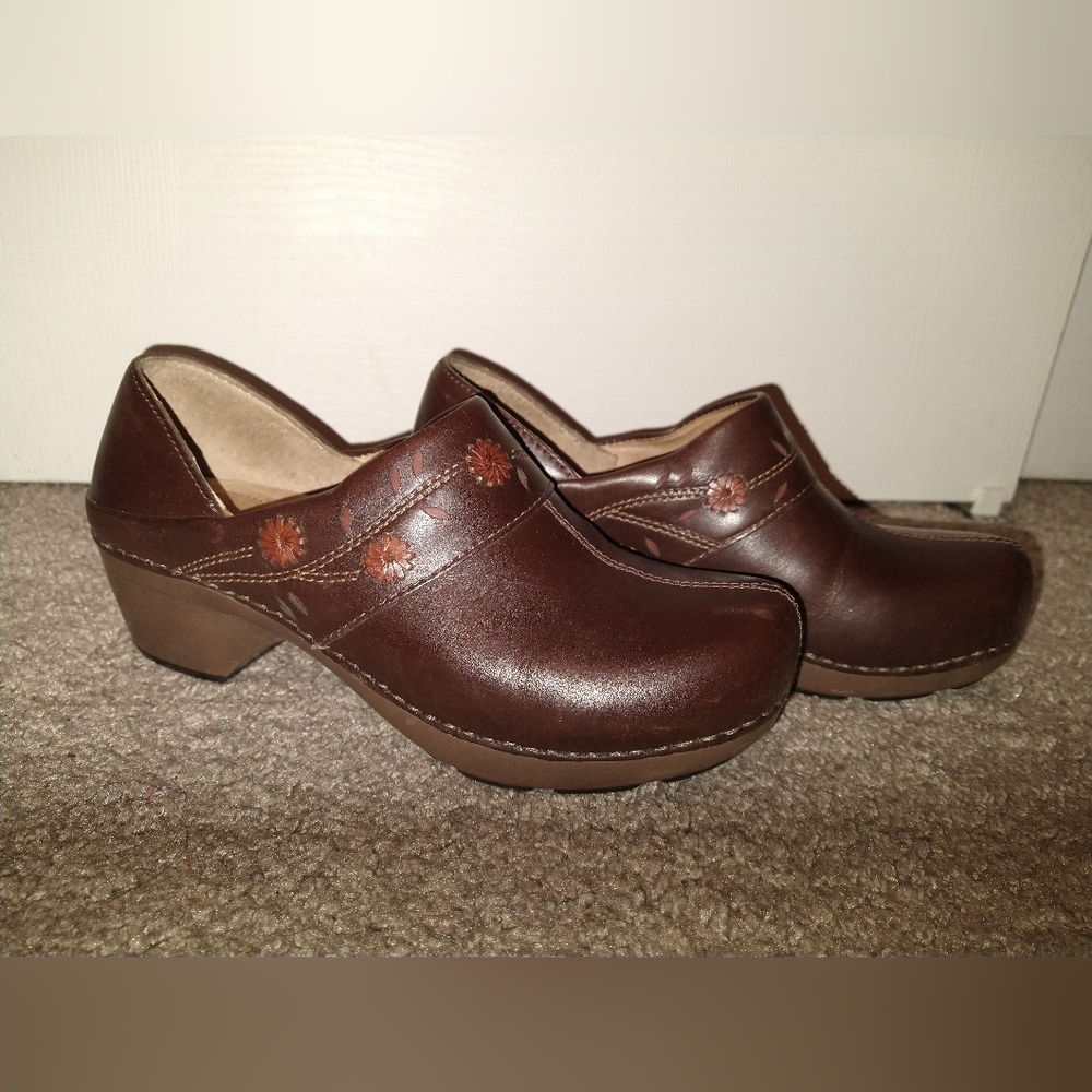Dansko Brown Leather Split toe Floral Clogs Size 37
